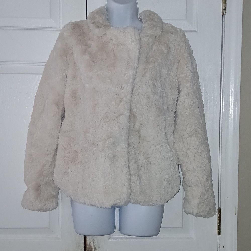 Jou Jou for Versona super soft cream color faux fur jacket Sz S NWOT